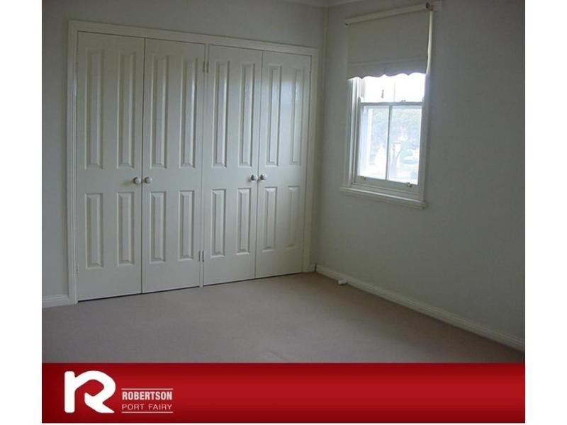 1/12 Bank Street, Port Fairy VIC 3284
