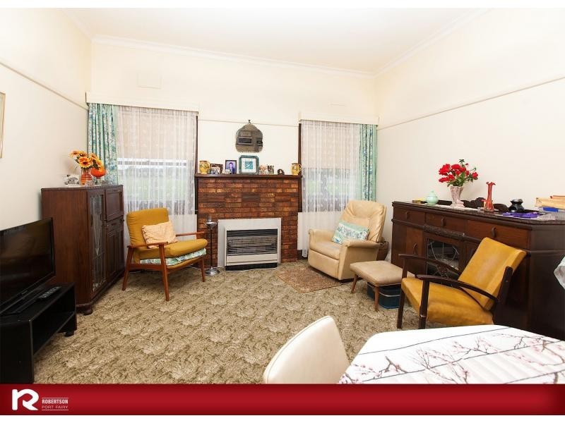 2 Sackville Street, Port Fairy VIC 3284