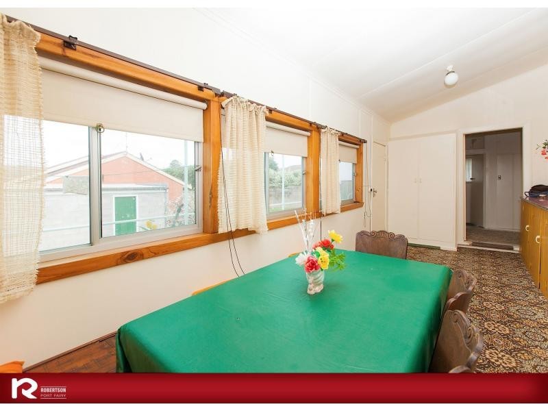 2 Sackville Street, Port Fairy VIC 3284