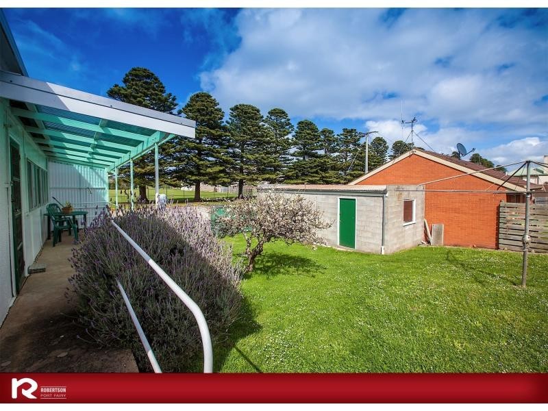 2 Sackville Street, Port Fairy VIC 3284