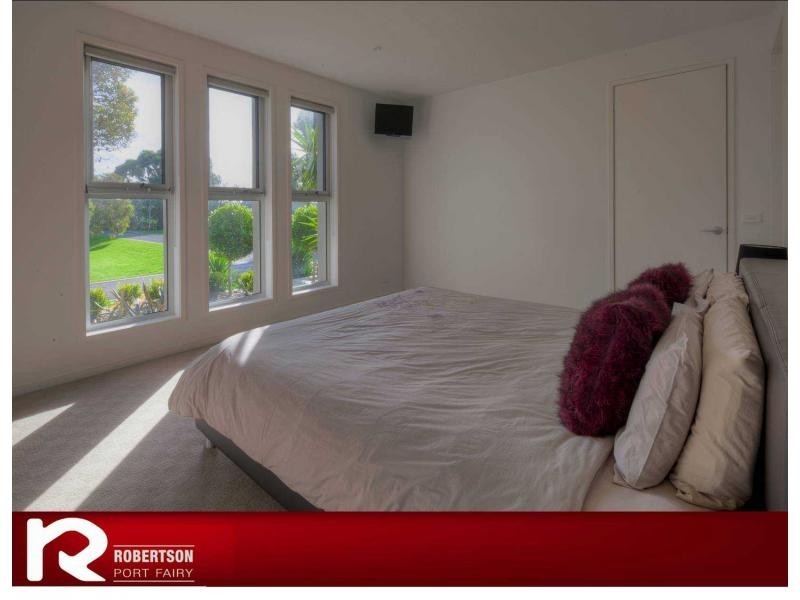 11 Whalers Drive, Port Fairy VIC 3284