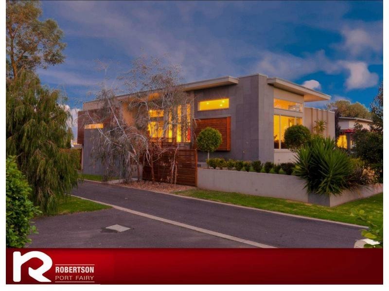 11 Whalers Drive, Port Fairy VIC 3284