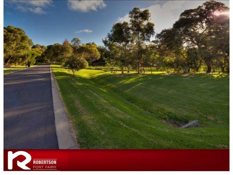 11 Whalers Drive, Port Fairy VIC 3284
