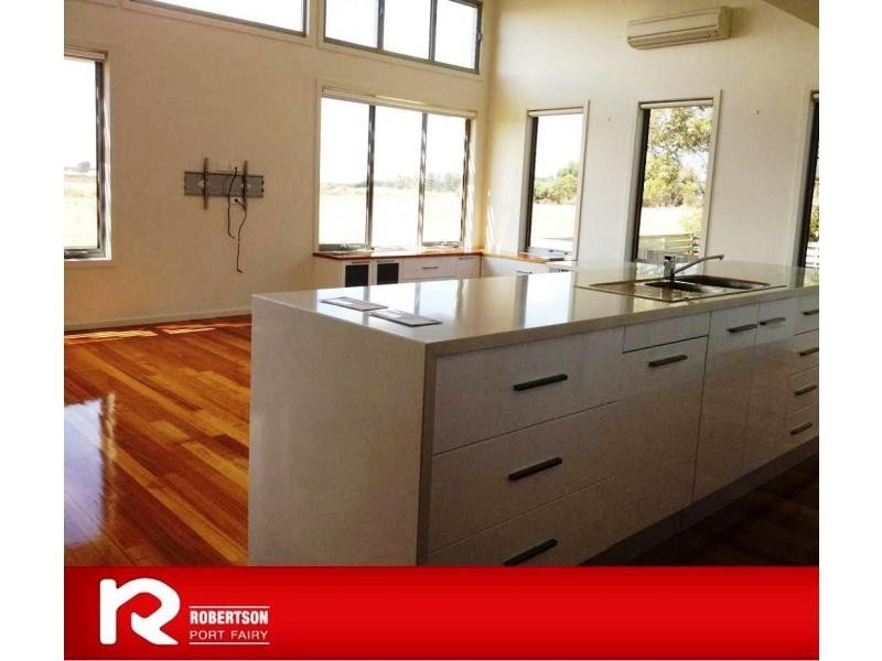 6 Mariner Court, Port Fairy VIC 3284