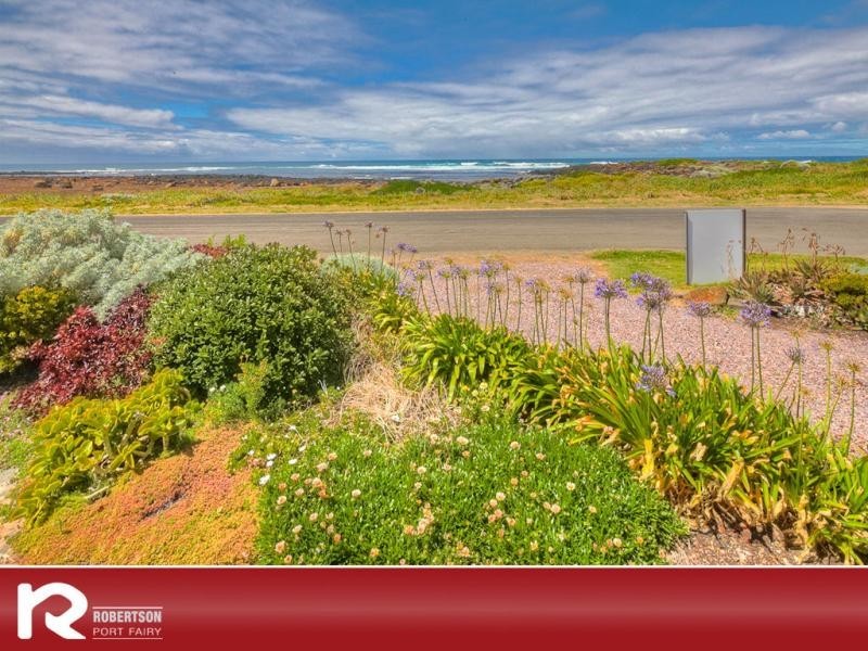 108 Ocean Drive, Port Fairy VIC 3284