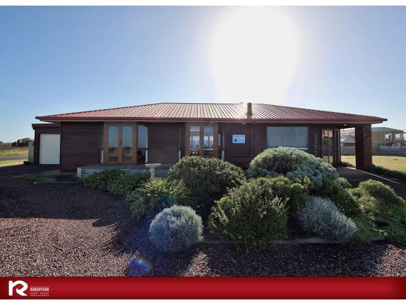 108 Ocean Drive, Port Fairy VIC 3284