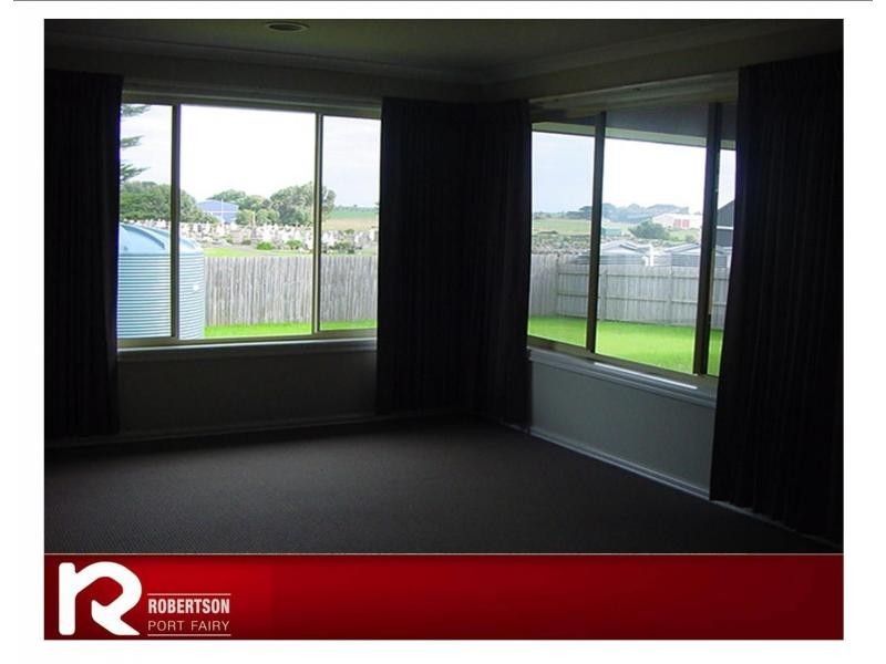 17 Baden Powell Drive, Port Fairy VIC 3284