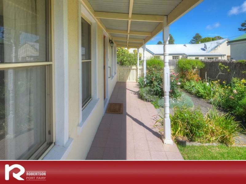 2/15 Regent Street, Port Fairy VIC 3284