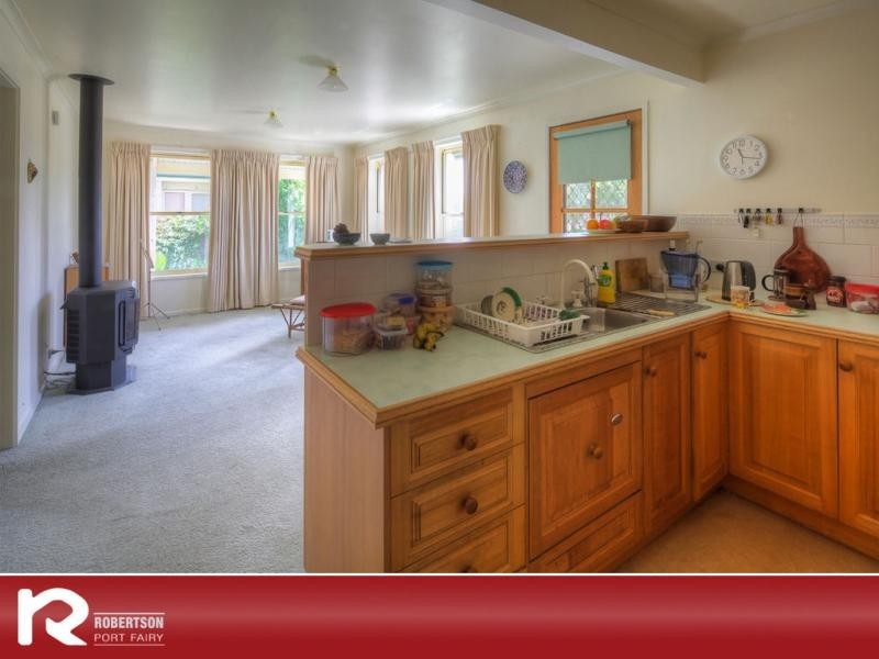 2/15 Regent Street, Port Fairy VIC 3284