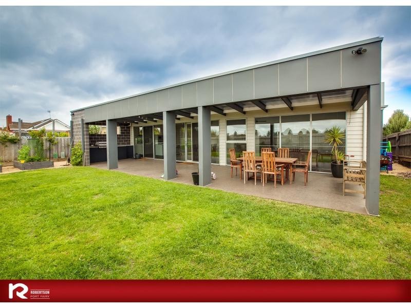 38 Baden Powell Drive, Port Fairy VIC 3284