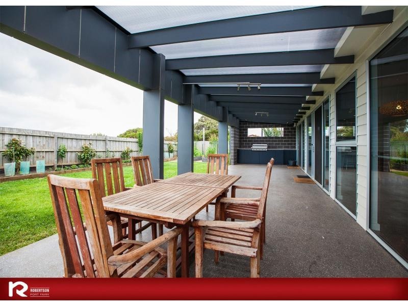 38 Baden Powell Drive, Port Fairy VIC 3284