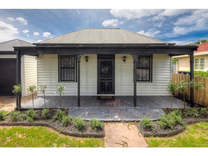 9 Sackville Street, Port Fairy VIC 3284
