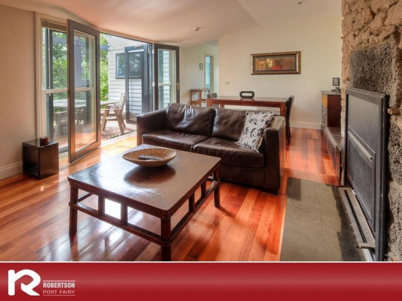 9 Sackville Street, Port Fairy VIC 3284