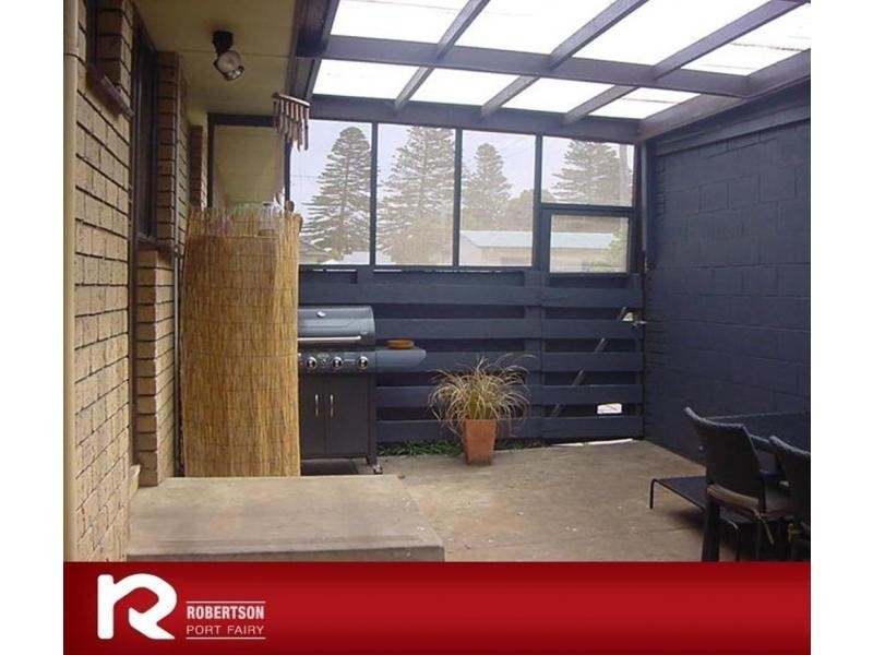9 Grant Street, Port Fairy VIC 3284