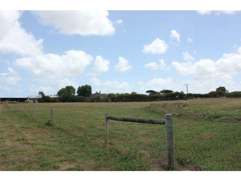 L1/4 Model Lane, Port Fairy VIC 3284