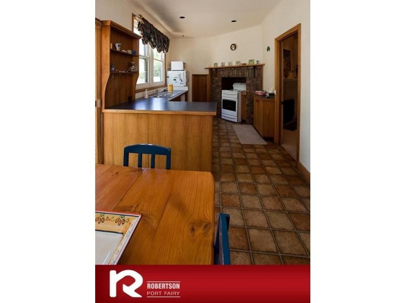 79 Princes Highway, Port Fairy VIC 3284