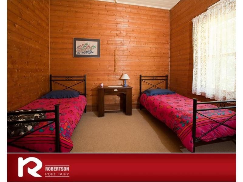 79 Princes Highway, Port Fairy VIC 3284