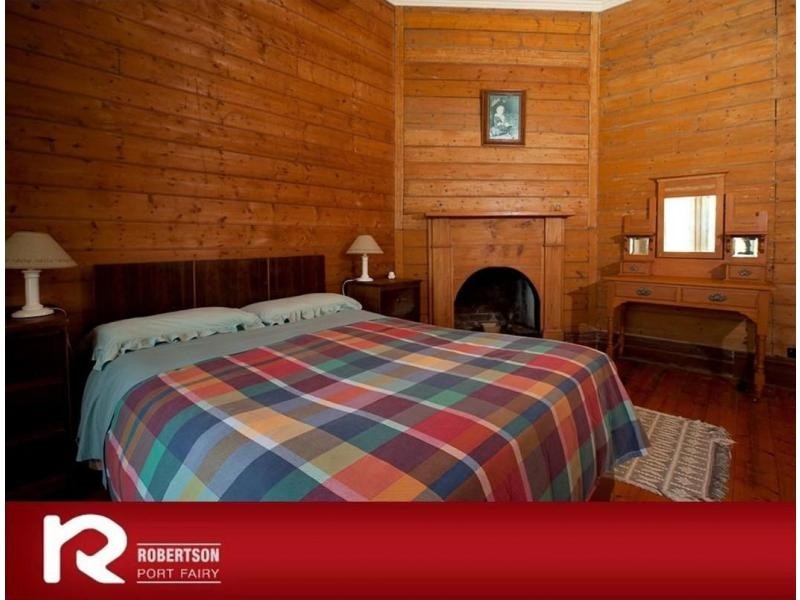 79 Princes Highway, Port Fairy VIC 3284