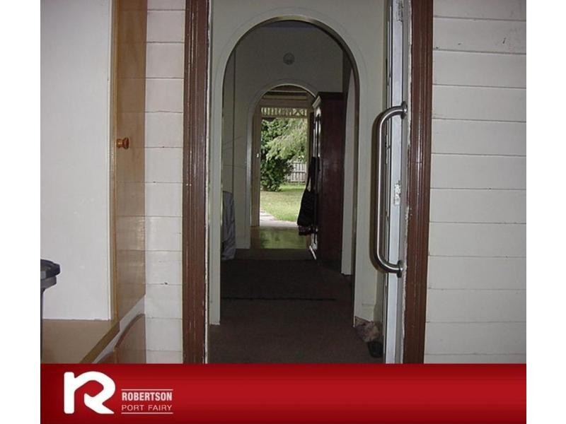 99 Princes Highway, Port Fairy VIC 3284