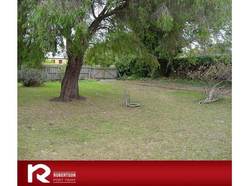 99 Princes Highway, Port Fairy VIC 3284