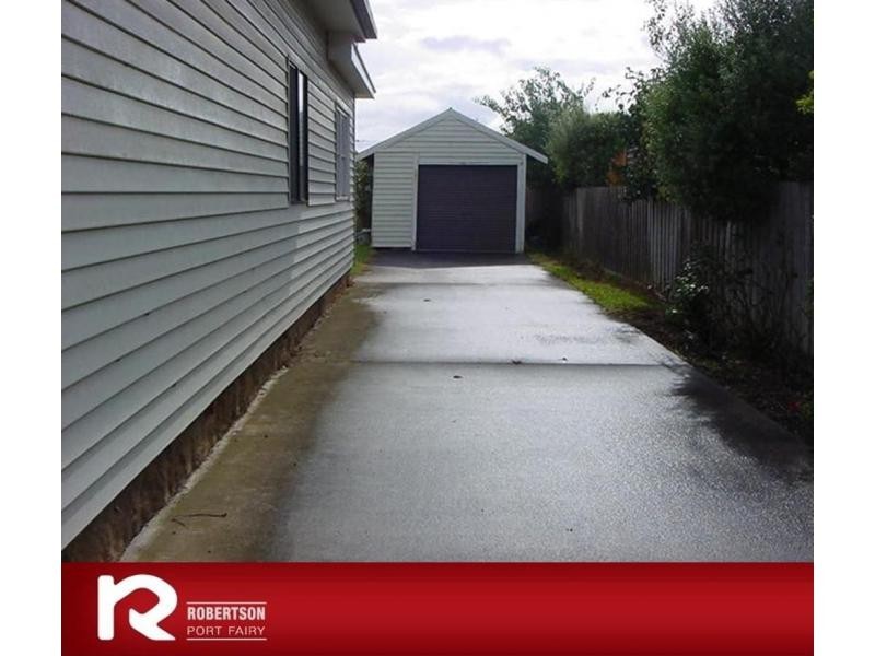 76 Regent Street, Port Fairy VIC 3284