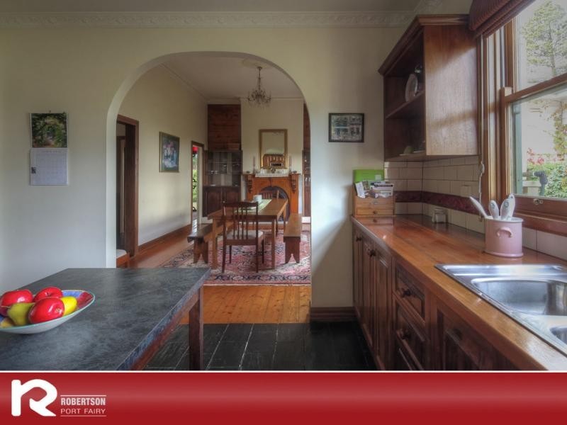 6 Sackville Street, Port Fairy VIC 3284