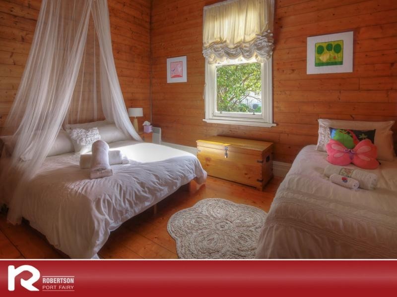 6 Sackville Street, Port Fairy VIC 3284