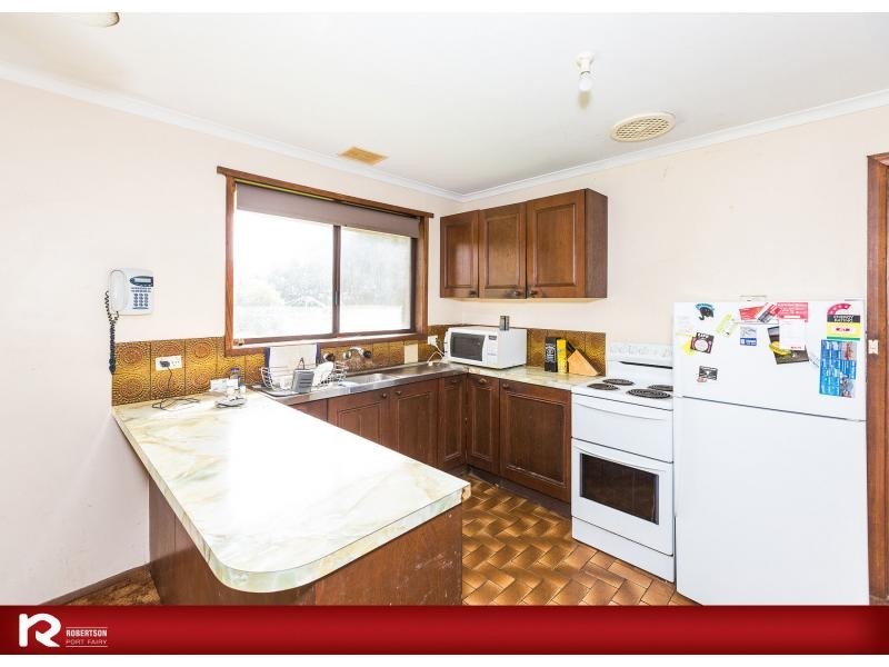 8 Sharkeys Lane, Rosebrook VIC 3285