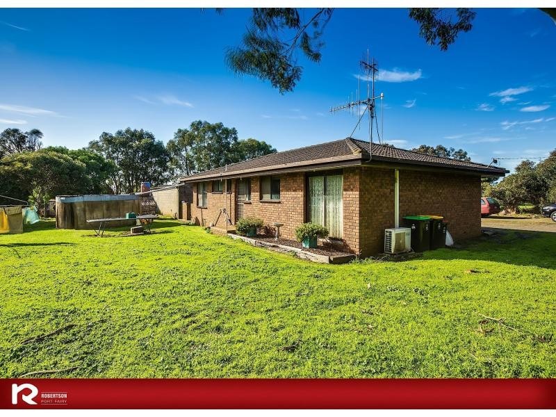 8 Sharkeys Lane, Rosebrook VIC 3285