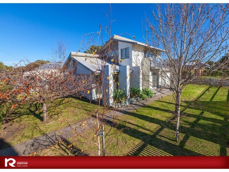48 Albert Street, Port Fairy VIC 3284