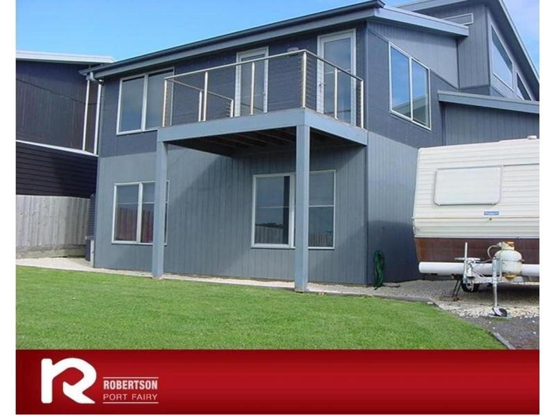 27 Reardon Street, Port Fairy VIC 3284