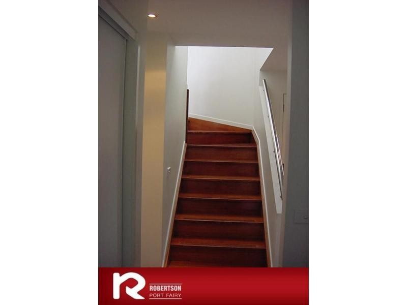 27 Reardon Street, Port Fairy VIC 3284