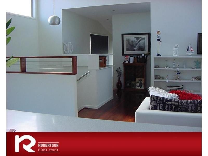 27 Reardon Street, Port Fairy VIC 3284