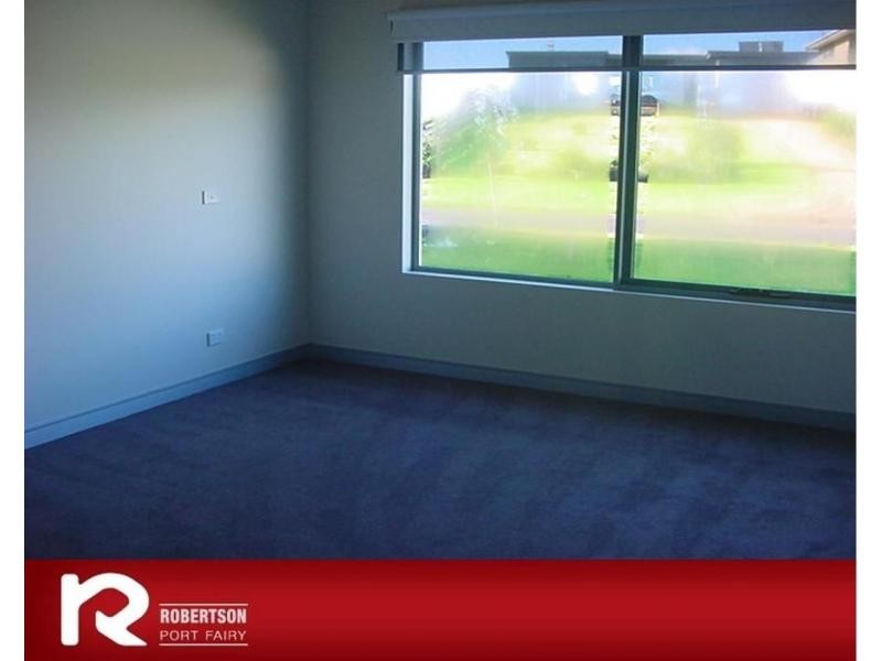 1/12 Crowe Street, Port Fairy VIC 3284