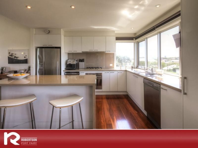2b Ocean Drive, Port Fairy VIC 3284
