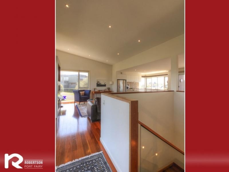 2b Ocean Drive, Port Fairy VIC 3284