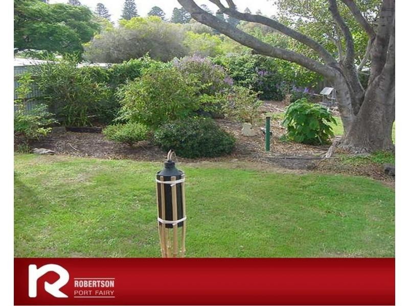 54 Cox Street, Port Fairy VIC 3284