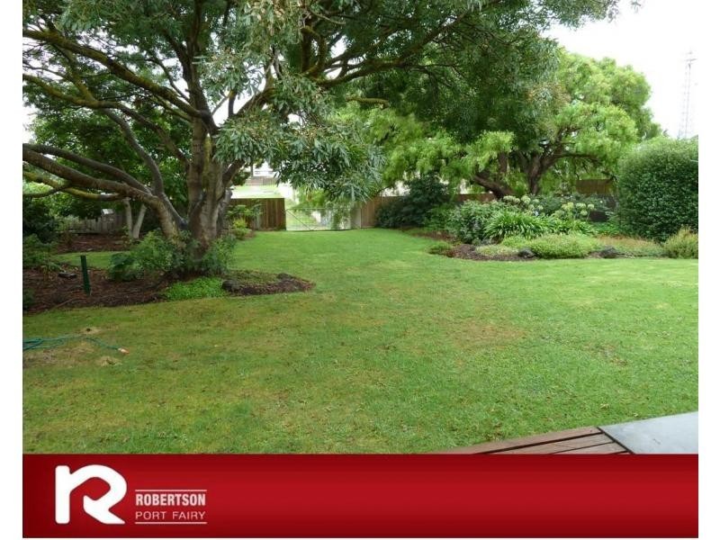 54 Cox Street, Port Fairy VIC 3284