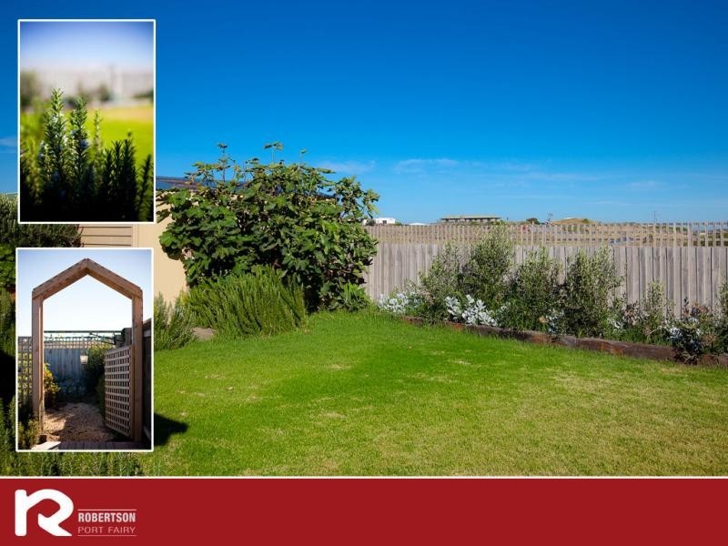 16 Anna Catherine Drive, Port Fairy VIC 3284