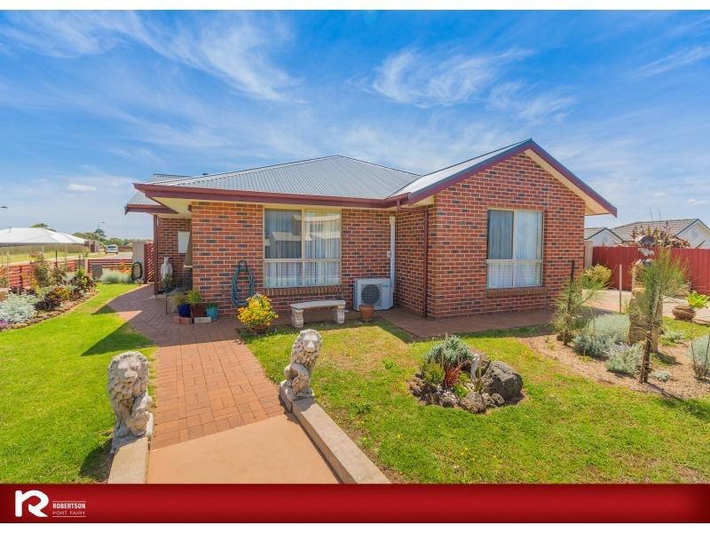 16 Dyson Street, Port Fairy VIC 3284