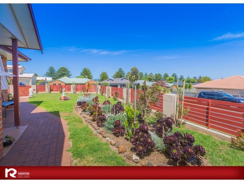 16 Dyson Street, Port Fairy VIC 3284
