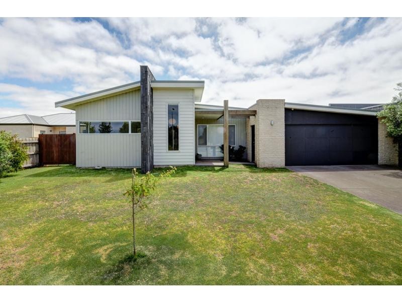 39 Baden Powell Drive, Port Fairy VIC 3284