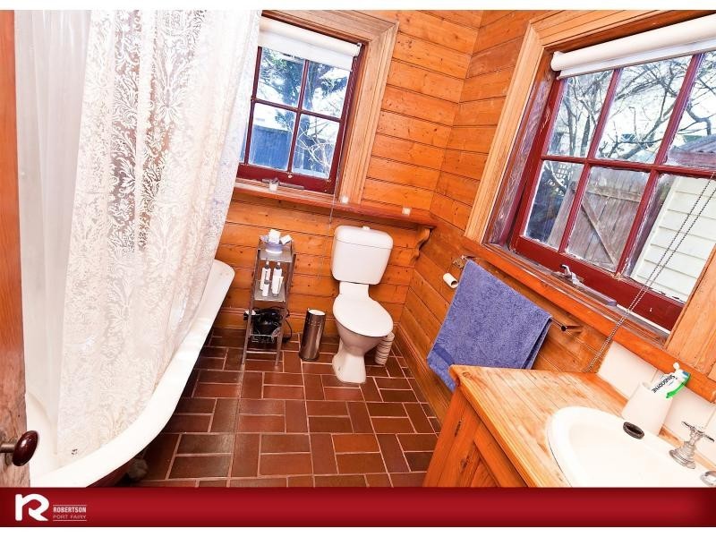 198 Princes Highway, Port Fairy VIC 3284