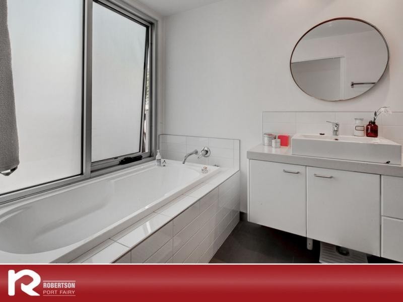 4 Dyson Street, Port Fairy VIC 3284