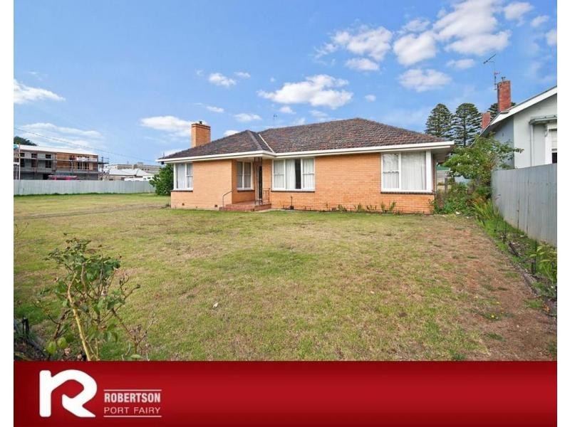 18 Barclay Street, Port Fairy VIC 3284