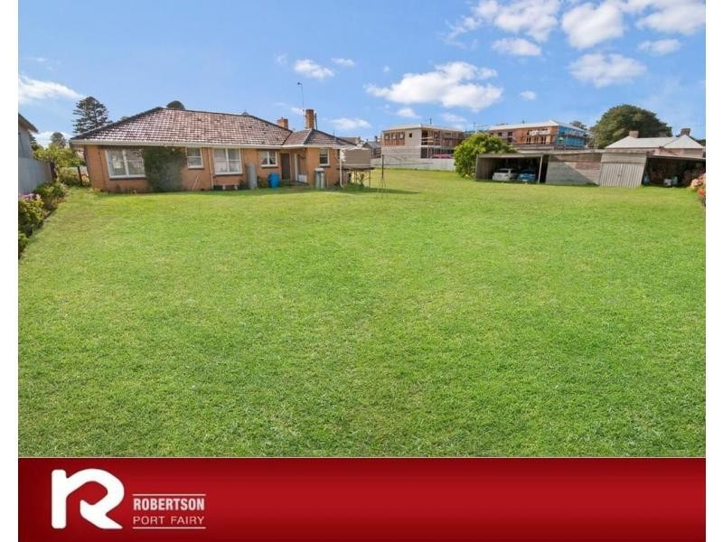 18 Barclay Street, Port Fairy VIC 3284
