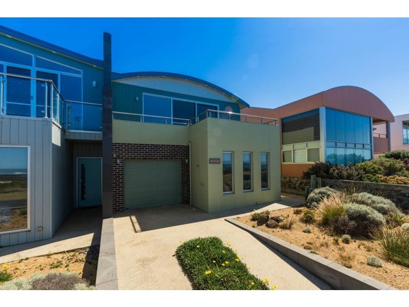 26 Ocean Drive, Port Fairy VIC 3284