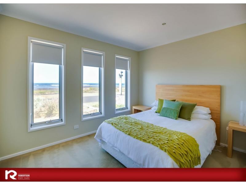 26 Ocean Drive, Port Fairy VIC 3284