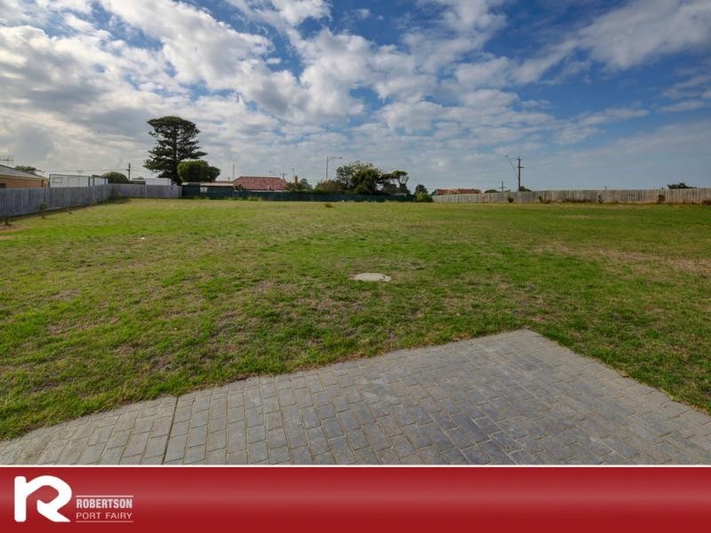 L16 – 27/32 Baden Powell Drive, Port Fairy VIC 3284