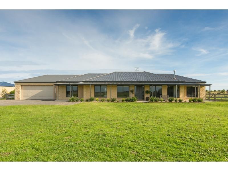 122 Model Lane, Port Fairy VIC 3284